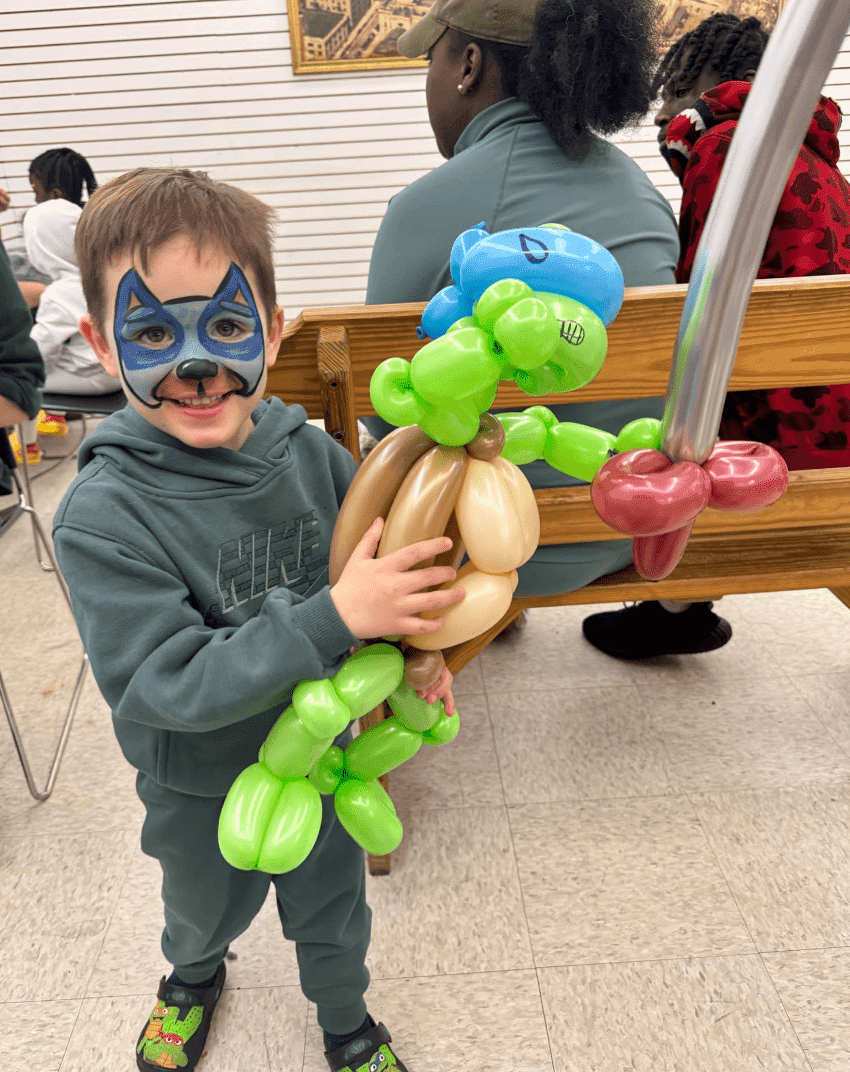 Balloon entertainment